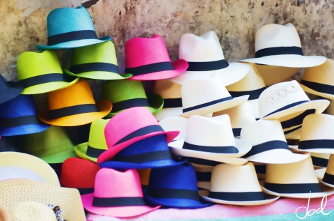 Colorful-Hats-Cartagena